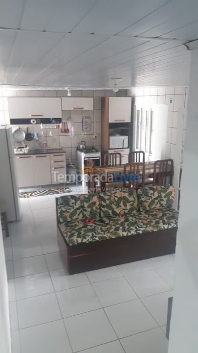 Casa para aluguel de temporada em São Francisco do Sul (Ubatuba)