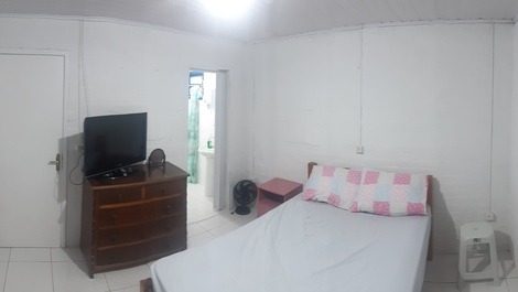 Casa 200m da Praia de Ubatuba