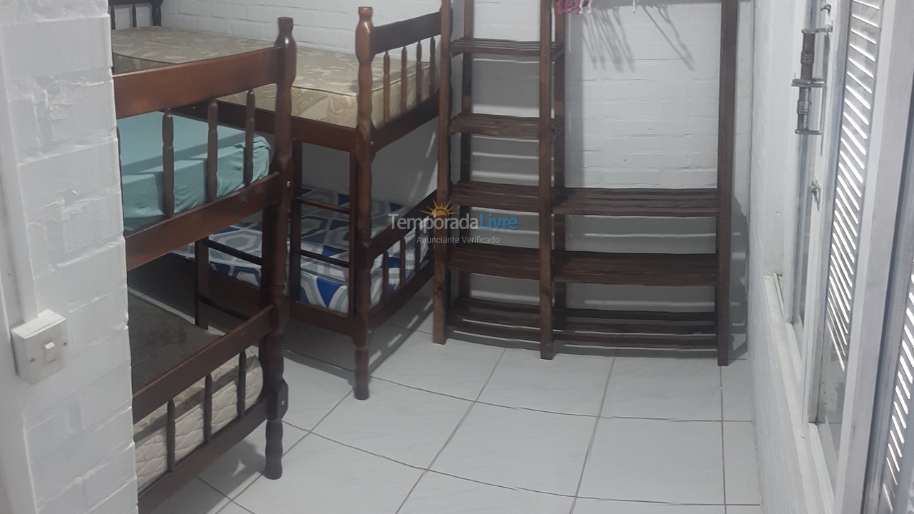 Casa para aluguel de temporada em São Francisco do Sul (Ubatuba)