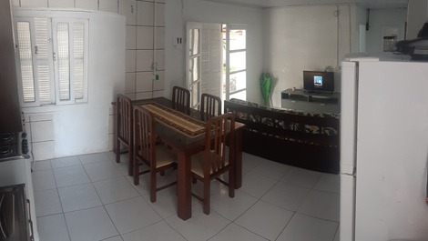 Casa 200m da Praia de Ubatuba