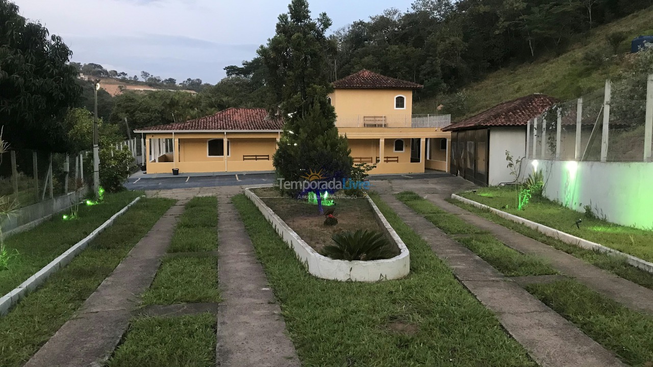 Chácara / sítio para aluguel de temporada em Mairinque (Moreiras)