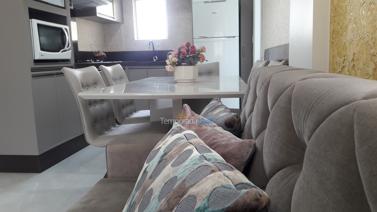 Apartamento para alquiler de vacaciones em Itapema (Meia Praia)