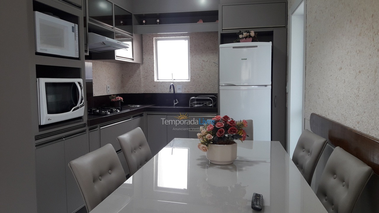 Apartamento para alquiler de vacaciones em Itapema (Meia Praia)