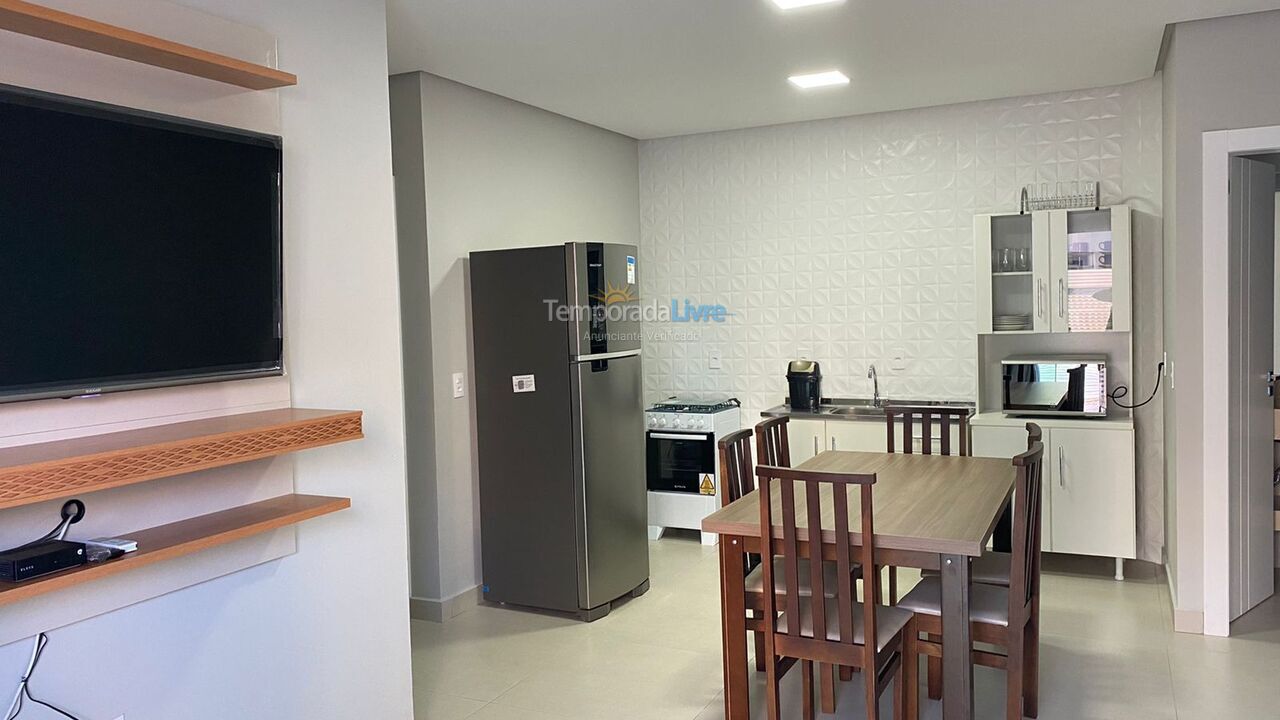 Apartamento para aluguel de temporada em Bombinhas (Canto Grande)