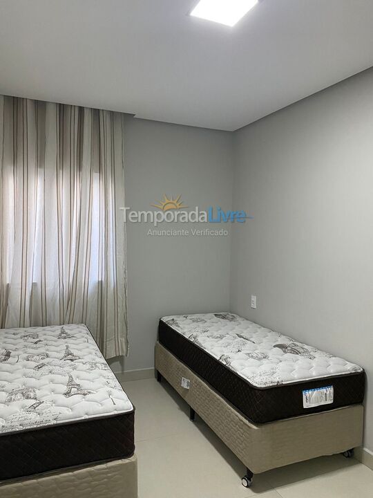 Apartamento para aluguel de temporada em Bombinhas (Canto Grande)