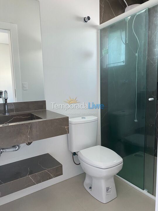 Apartamento para aluguel de temporada em Bombinhas (Canto Grande)