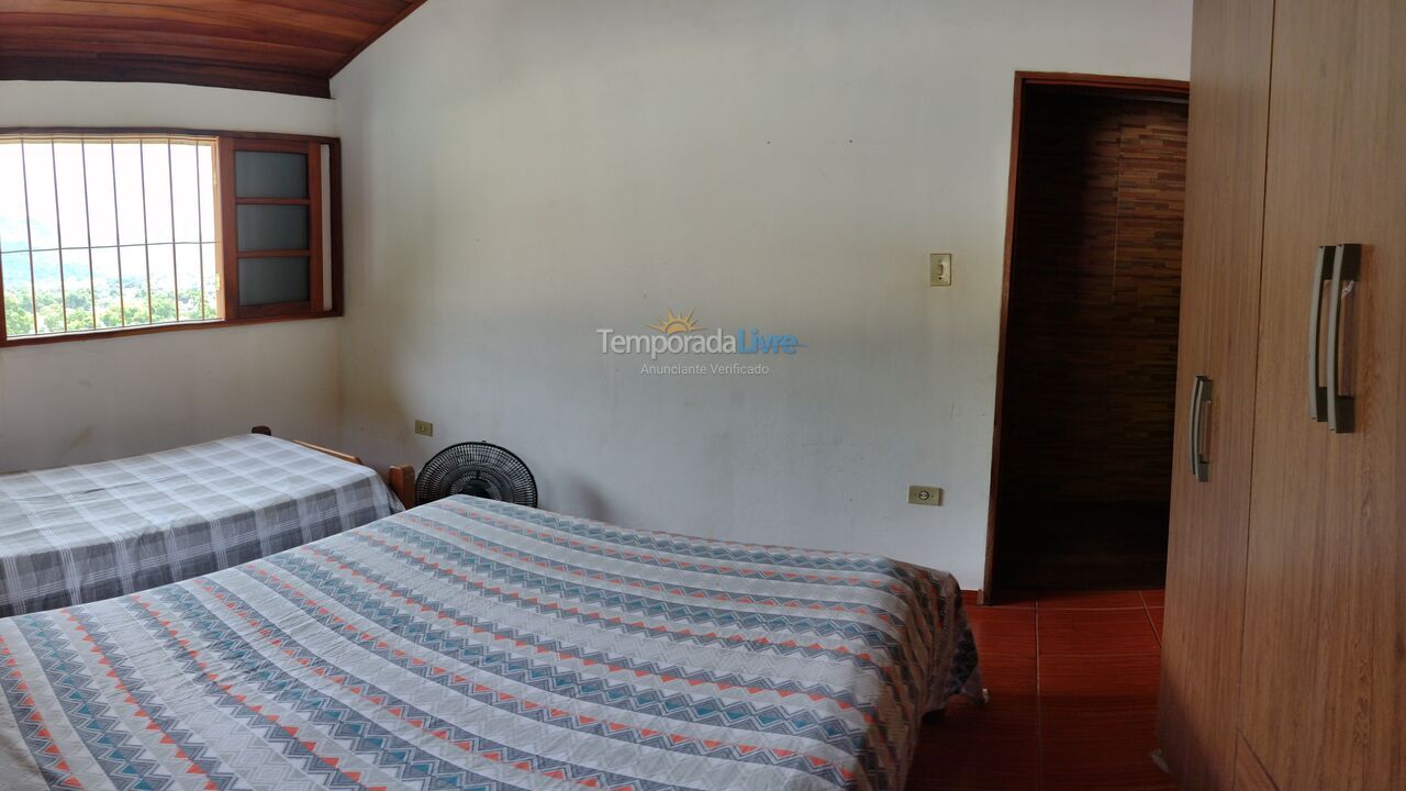 Casa para alquiler de vacaciones em Ubatuba (Centro)