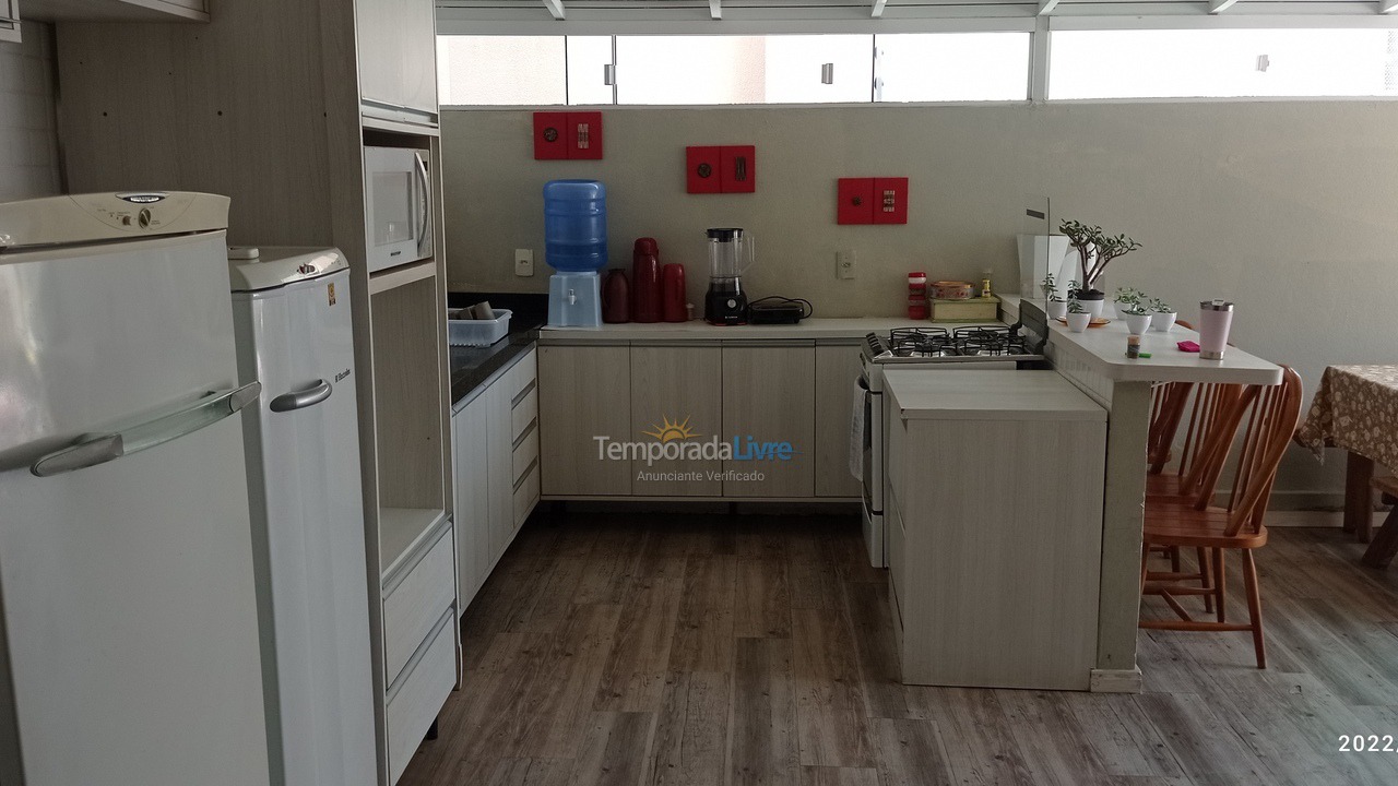 Apartment for vacation rental in Itapema (Meia Praia)