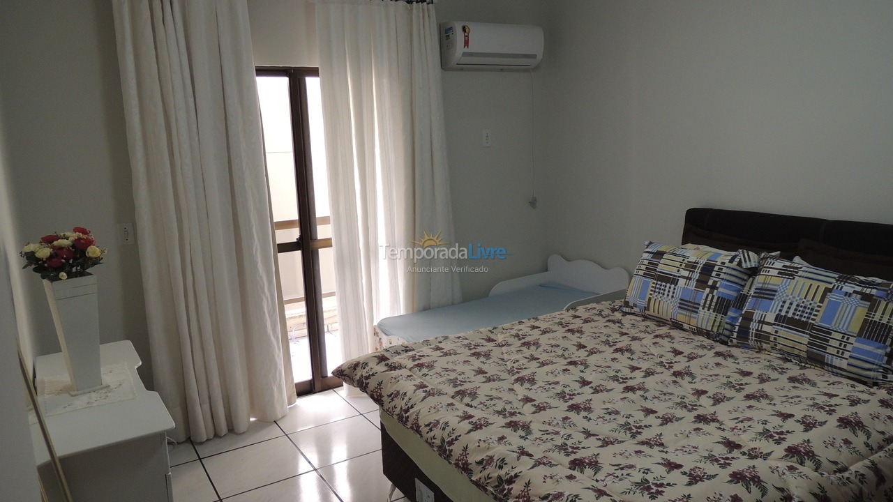 Apartment for vacation rental in Itapema (Meia Praia)