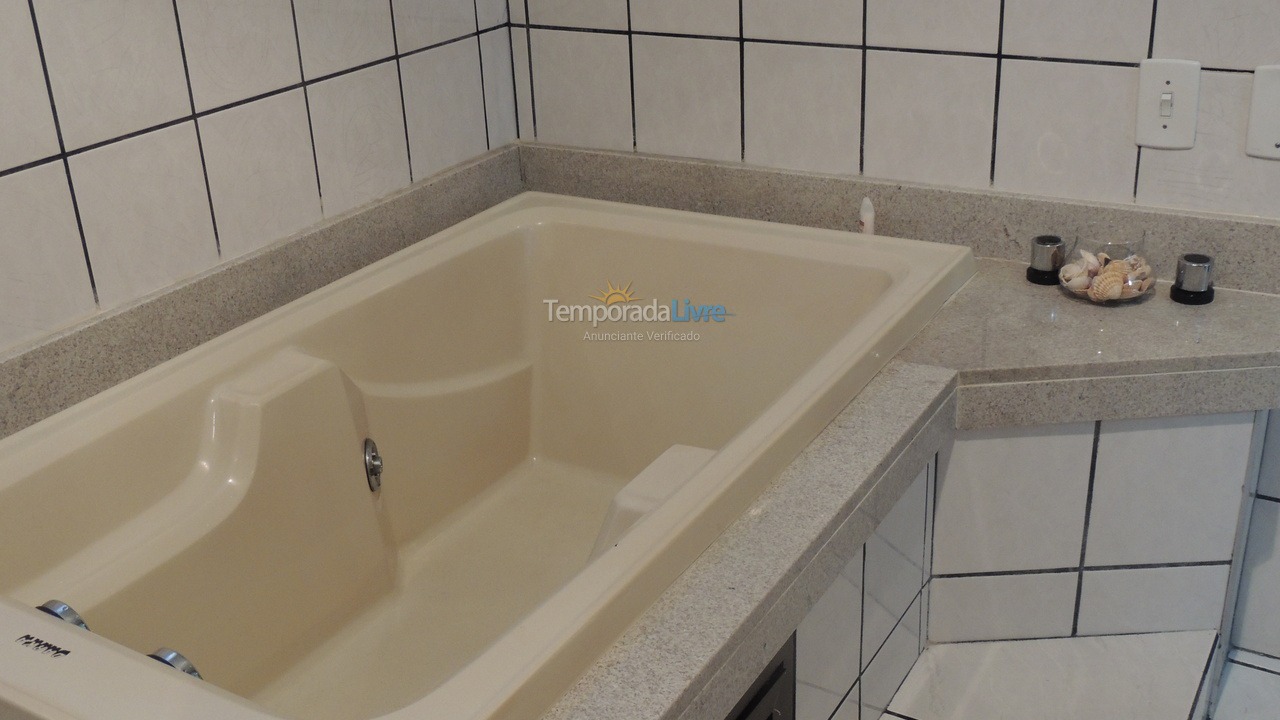 Apartment for vacation rental in Itapema (Meia Praia)