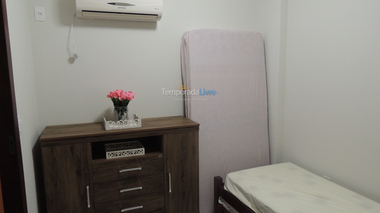 Apartment for vacation rental in Itapema (Meia Praia)