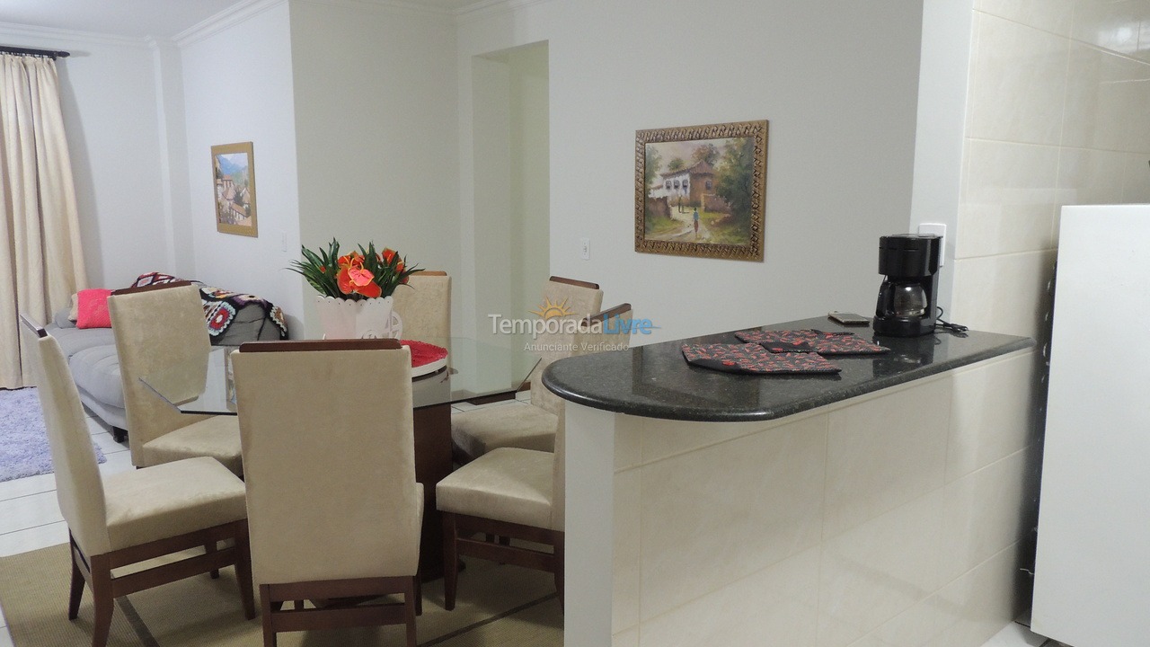 Apartment for vacation rental in Itapema (Meia Praia)