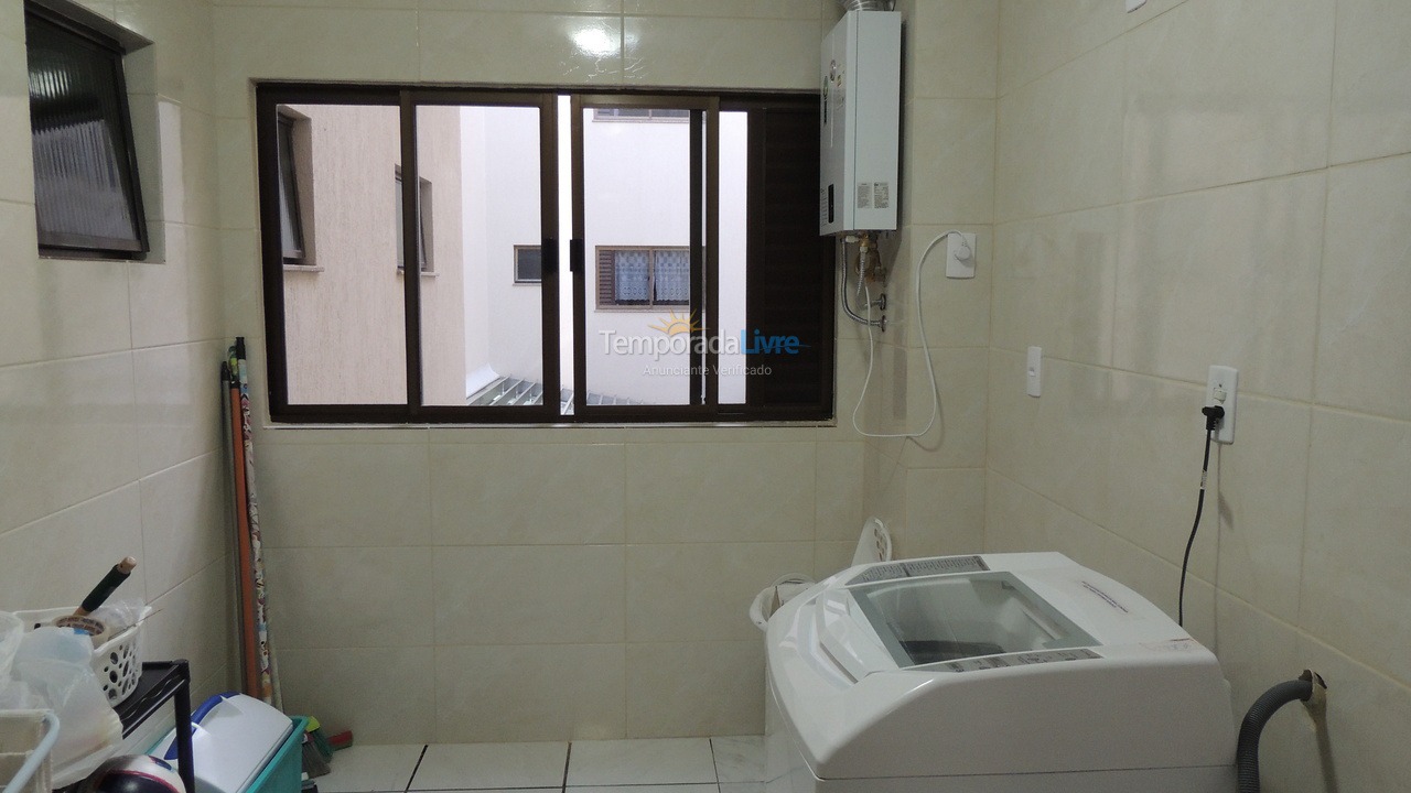 Apartment for vacation rental in Itapema (Meia Praia)