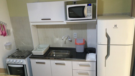 Apartamentos de 01 dormitório mobiliado Praia da Cachoeira Bom Jesus