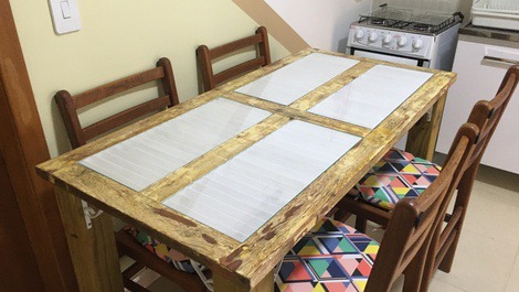 Apartamentos de 01 dormitório mobiliado Praia da Cachoeira Bom Jesus