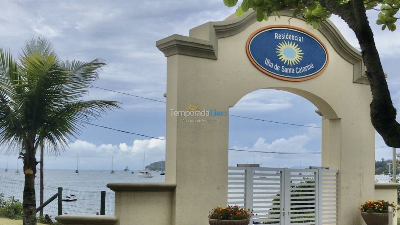 Casa para aluguel de temporada em Florianópolis (Jurere Tradicional)