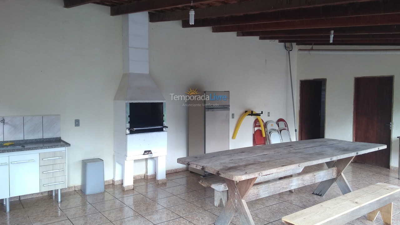 Granja para alquiler de vacaciones em Socorro (Barão de Ibitinga)