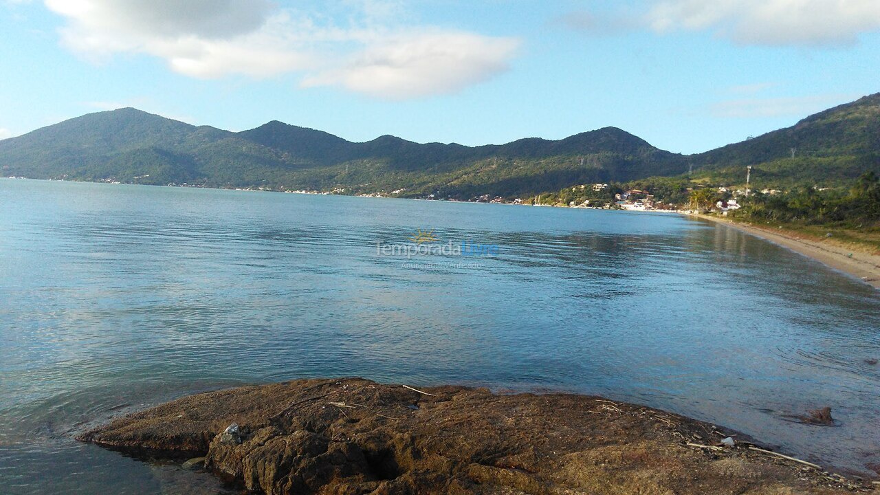 Casa para aluguel de temporada em Florianópolis (Ribeirão da Ilha)