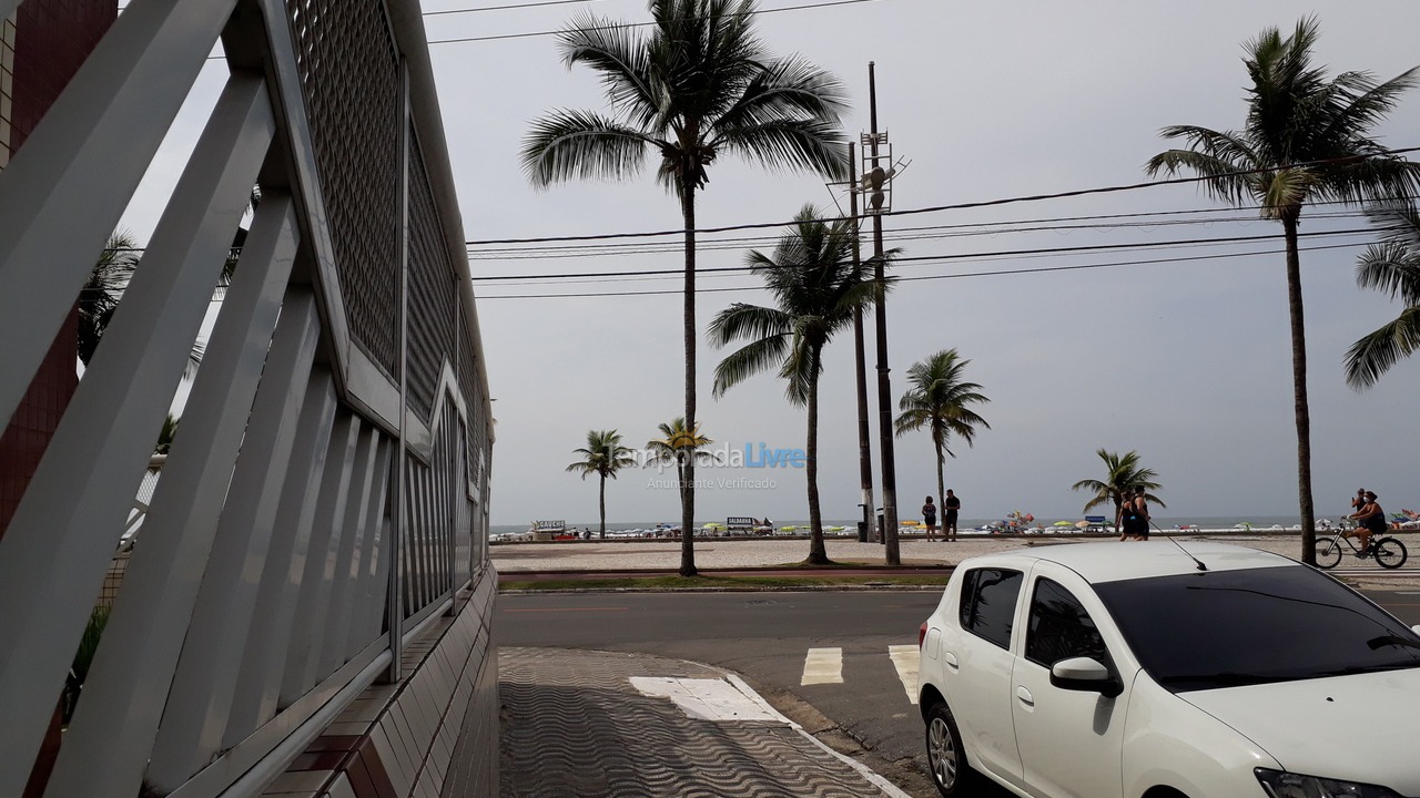 Apartamento para aluguel de temporada em Praia Grande (Guilhermina)