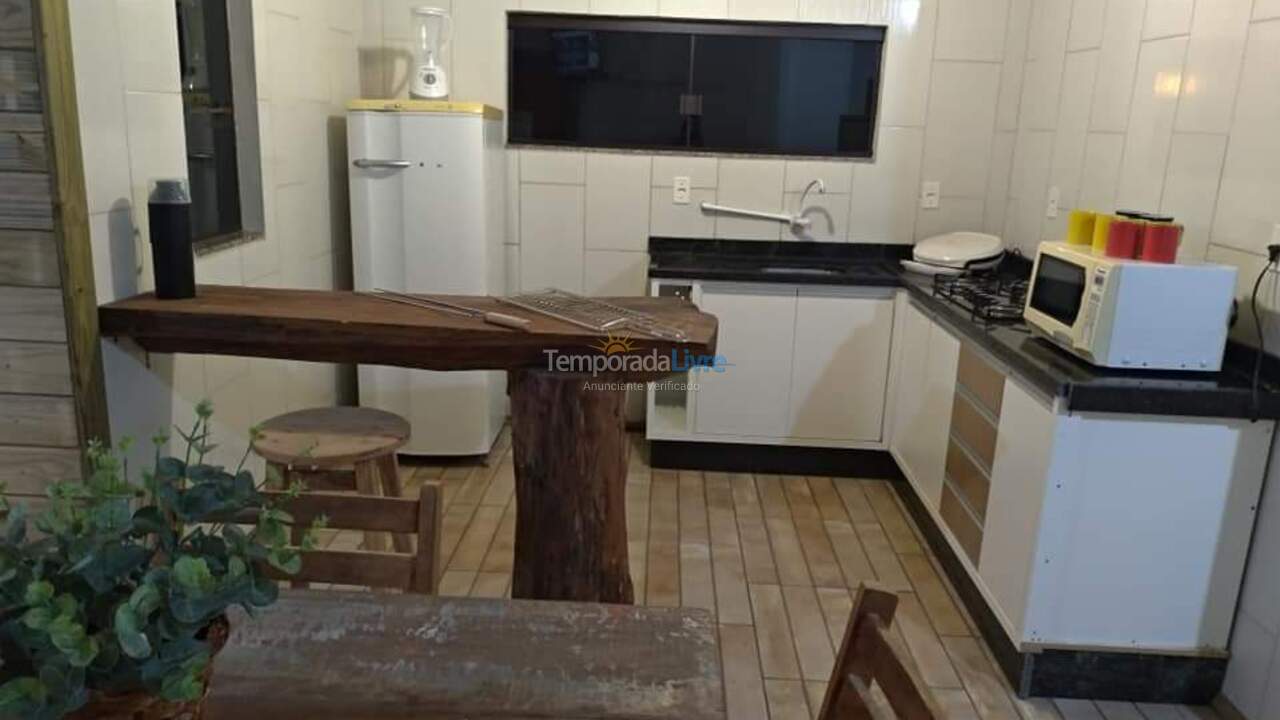 Casa para aluguel de temporada em Imaruí (Praia Vermelha)