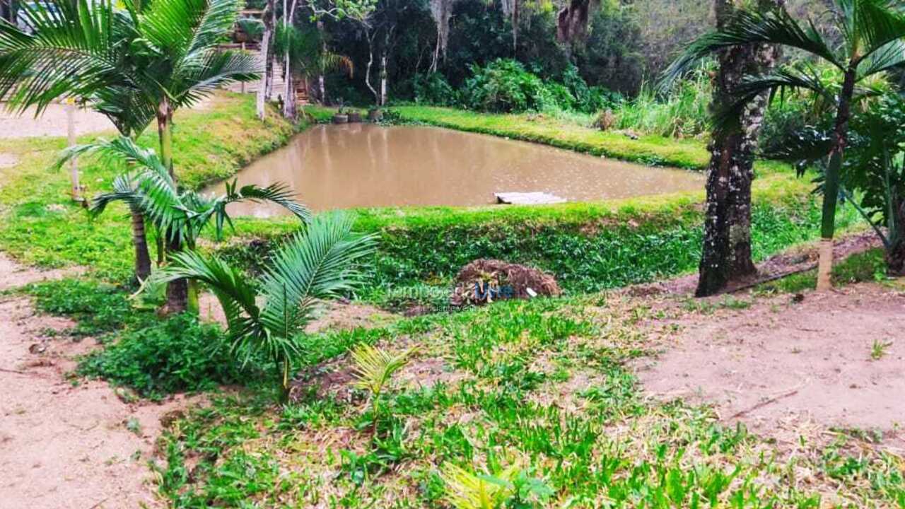 Casa para aluguel de temporada em Imaruí (Praia Vermelha)