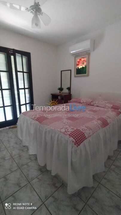 Casa para aluguel de temporada em Bertioga (Praia do Indaiá)