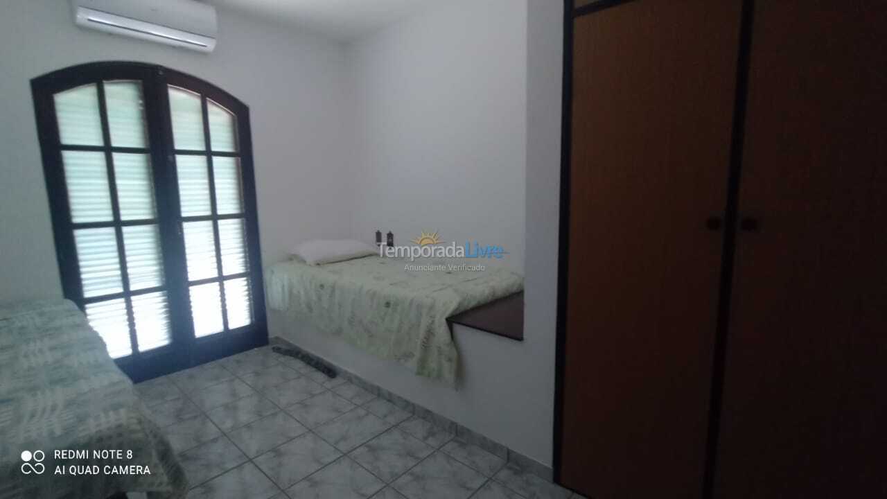 Casa para aluguel de temporada em Bertioga (Praia do Indaiá)