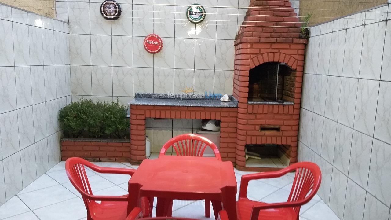 Casa para alquiler de vacaciones em Guarulhos (Vila Maricy)