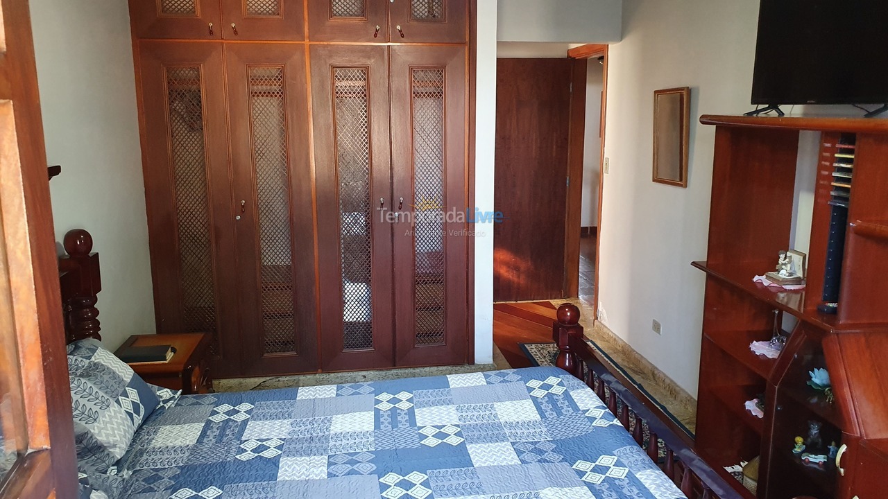 Casa para alquiler de vacaciones em Caraguatatuba (Indaiá)