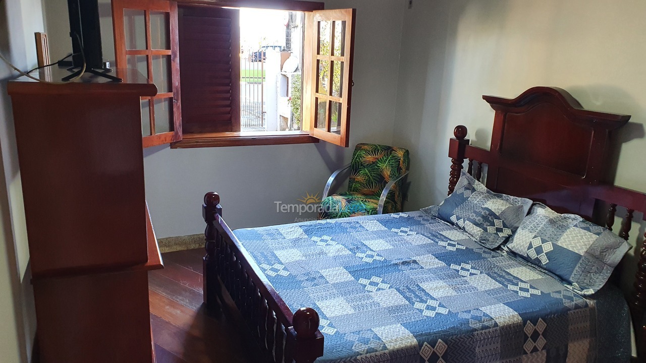 Casa para alquiler de vacaciones em Caraguatatuba (Indaiá)