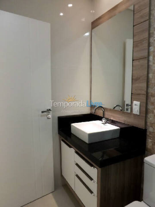 Casa para aluguel de temporada em Bombinhas (Canto Grande)