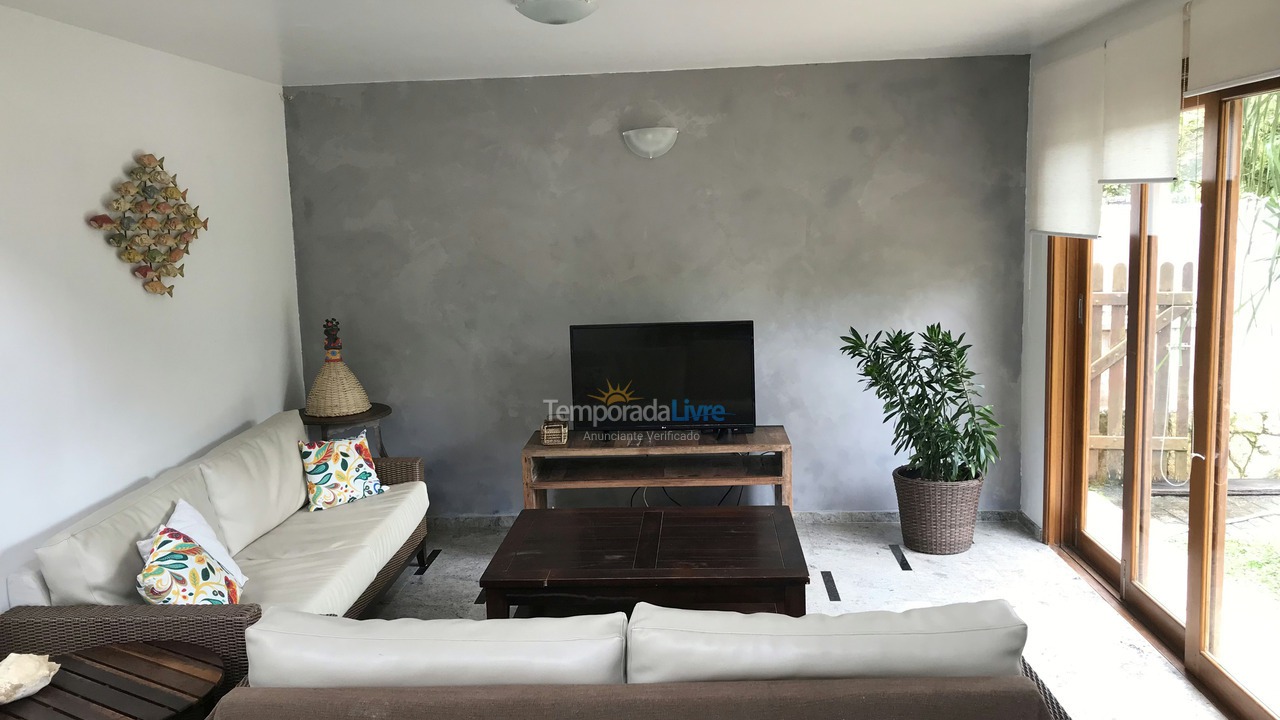 House for vacation rental in Ubatuba (Praia do Lázaro)