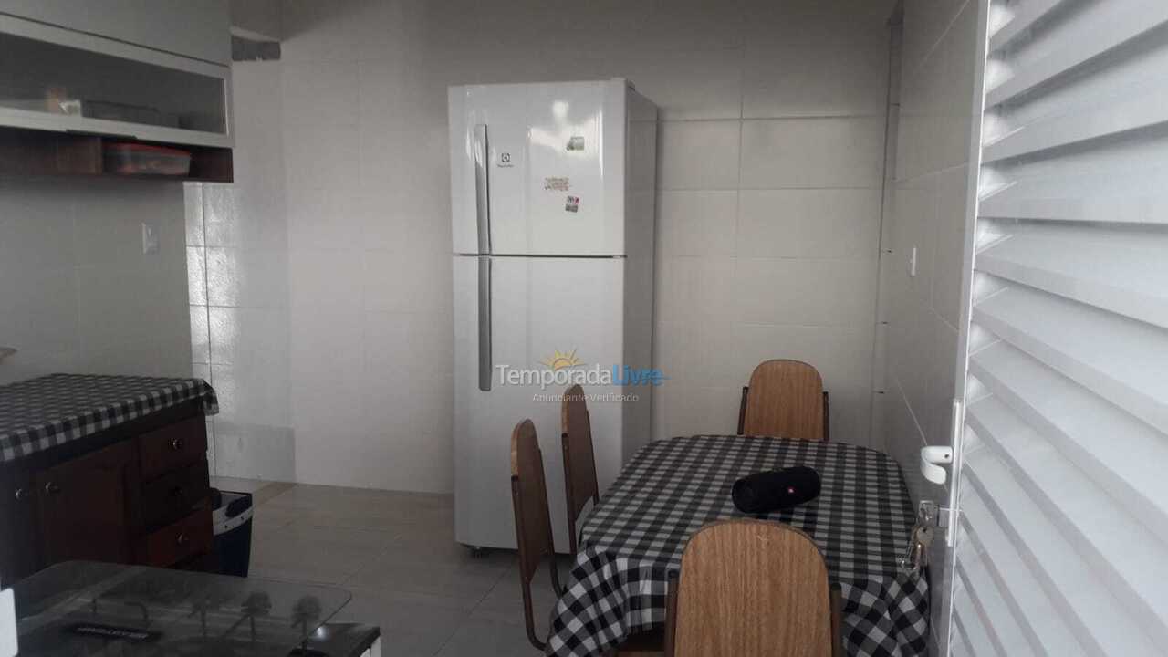 Casa para alquiler de vacaciones em Praia Grande (Jardim Imperador)