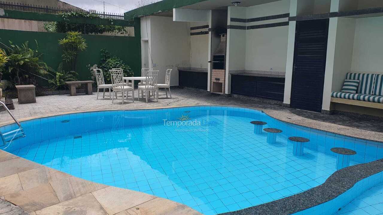 Casa para aluguel de temporada em Guarujá (Enseada)