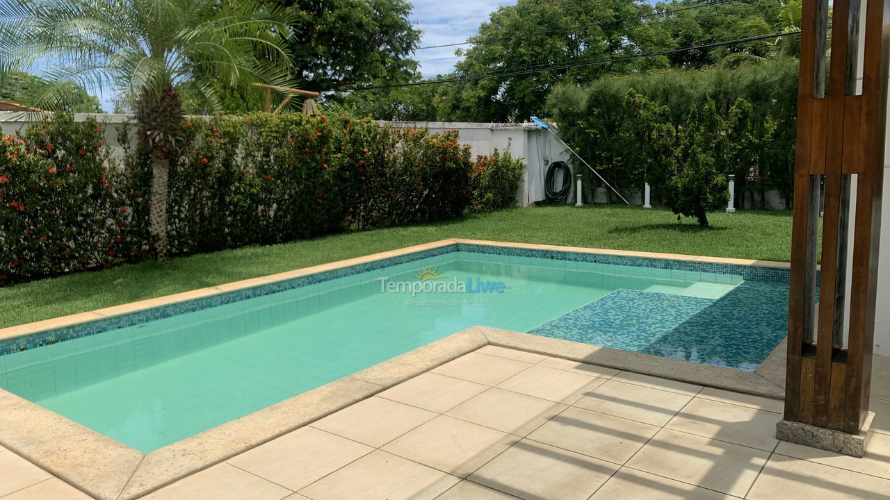 Casa para aluguel de temporada em Camaçari (Praia de Guarajuba)