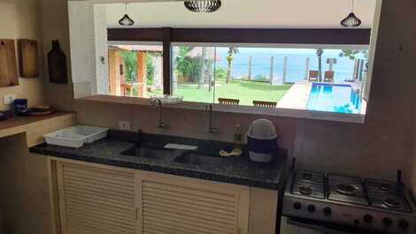 Sua Casa de temporada Pé na Areia na Praia de Maresias!