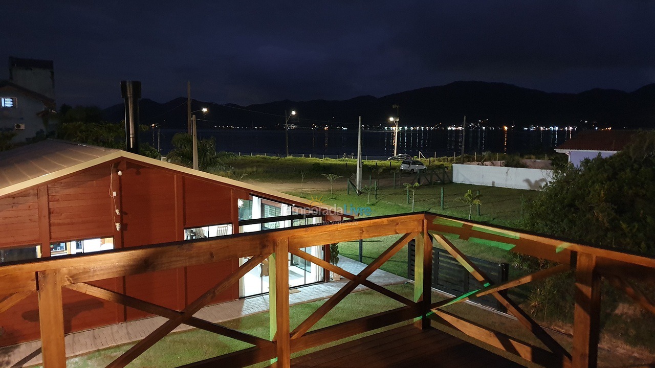 Casa para aluguel de temporada em Palhoça (Praia do Sonho)
