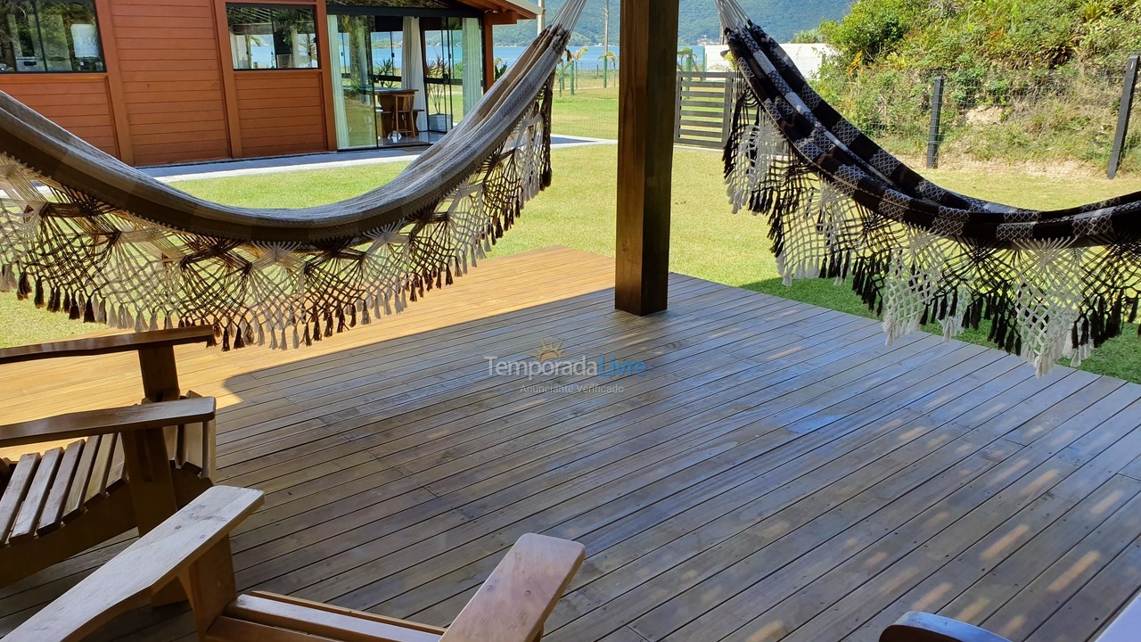 Casa para aluguel de temporada em Palhoça (Praia do Sonho)