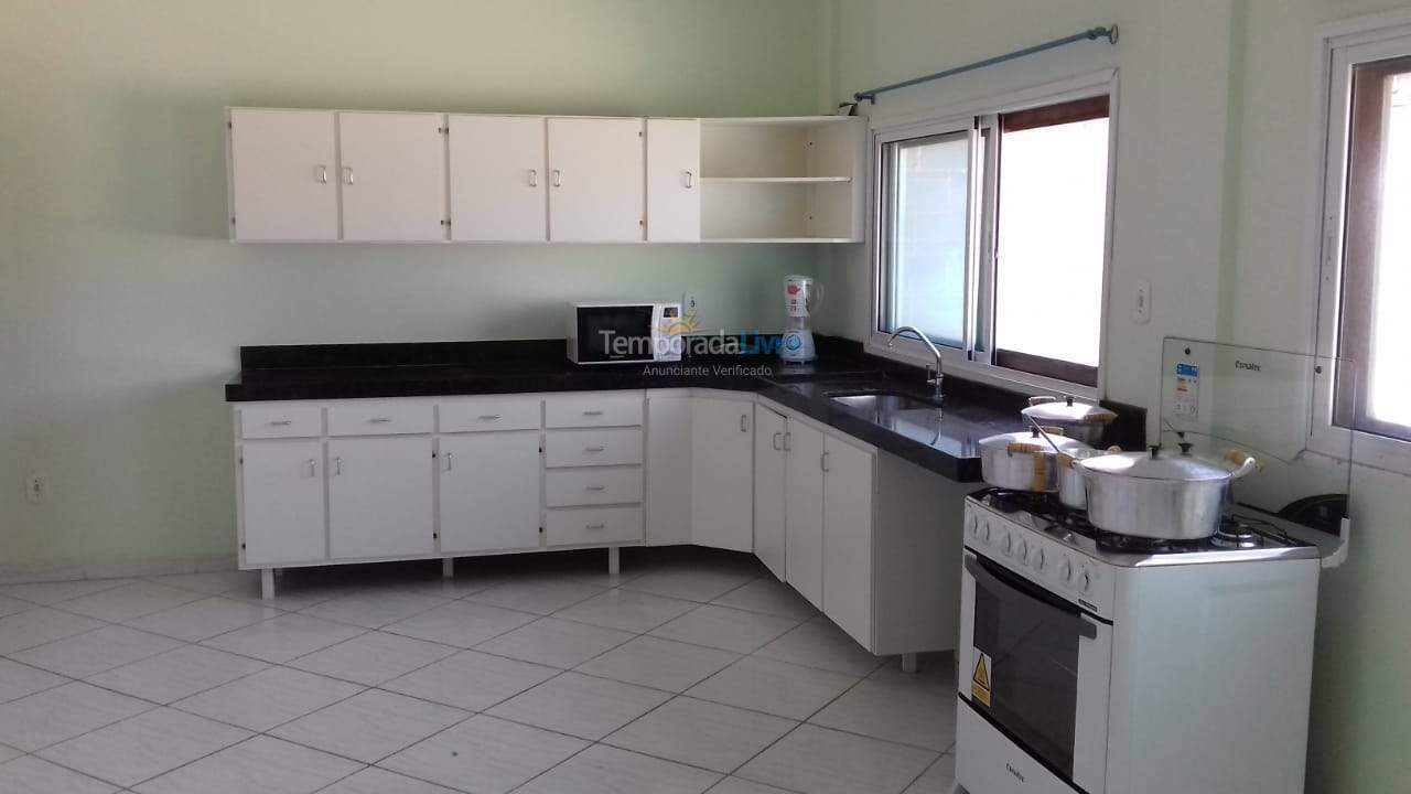 Casa para alquiler de vacaciones em Guarapari (Praia do Morro)