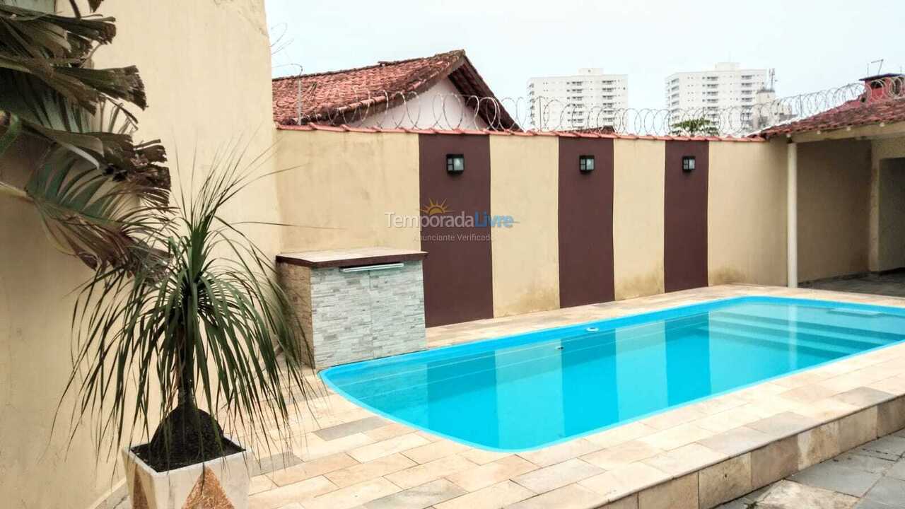 Casa para alquiler de vacaciones em Mongaguá (Jardim Praia Grande)