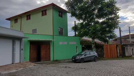 Sobrado amplo e espacoso