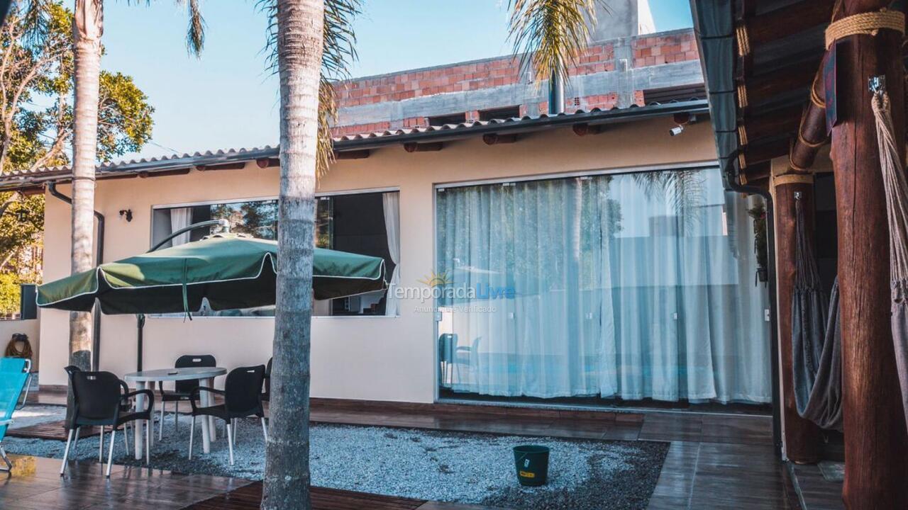 Casa para alquiler de vacaciones em Bombinhas (Canto Grande)