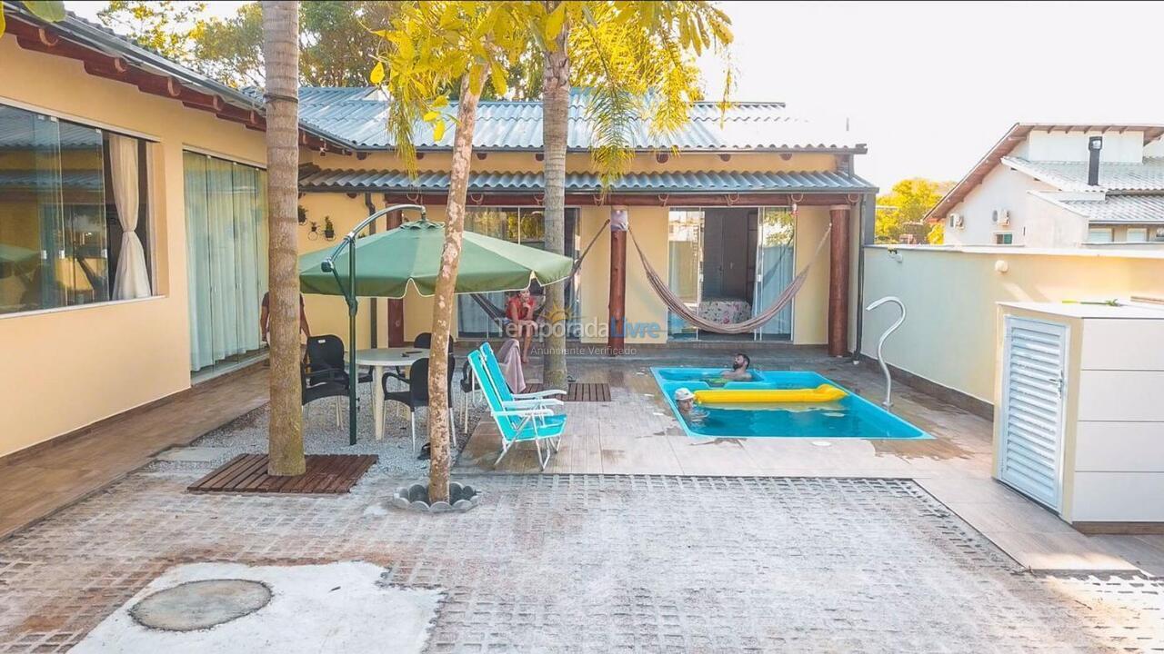 Casa para alquiler de vacaciones em Bombinhas (Canto Grande)