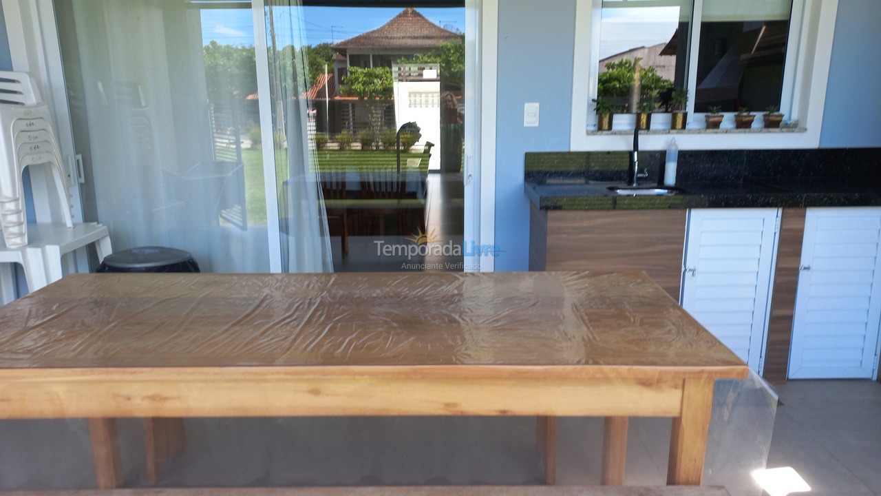 Casa para aluguel de temporada em São Francisco do Sul (Enseada)