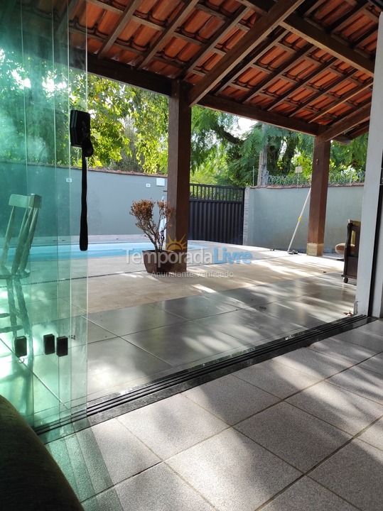 Casa para alquiler de vacaciones em Ubatuba (Jardim Samambaia)