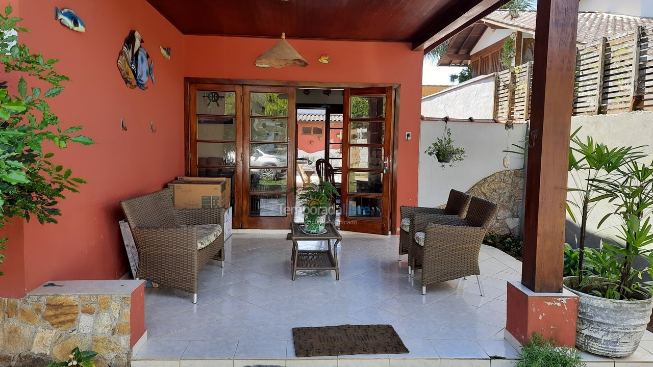 Casa para alquiler de vacaciones em Ubatuba (Praia do Lázaro)