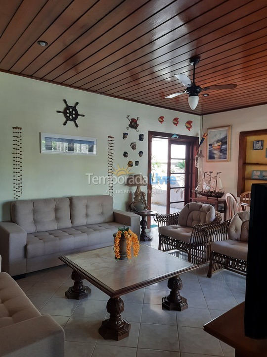 Casa para alquiler de vacaciones em Ubatuba (Praia do Lázaro)