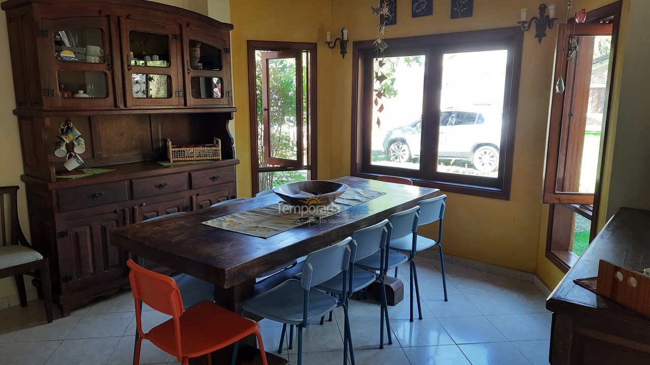 Casa para alquiler de vacaciones em Ubatuba (Praia do Lázaro)