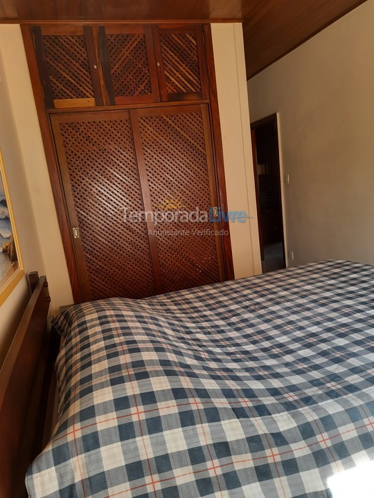 Casa para alquiler de vacaciones em Ubatuba (Praia do Lázaro)