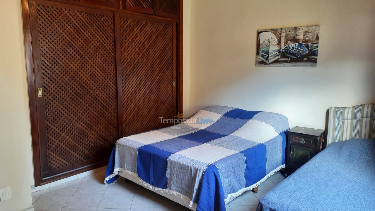 Casa para alquiler de vacaciones em Ubatuba (Praia do Lázaro)